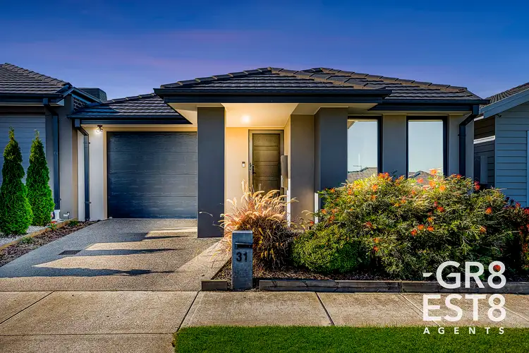 31 DIPLOMAT CRESCENT, Cranbourne South VIC 3977