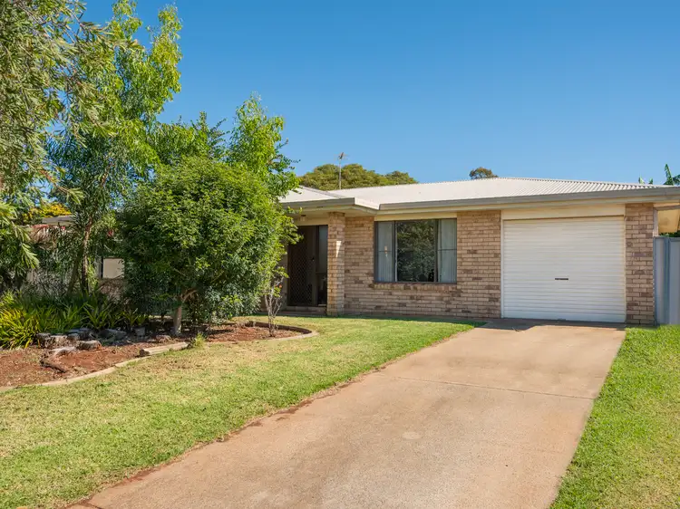 16 Donna Court, Kearneys Spring QLD 4350