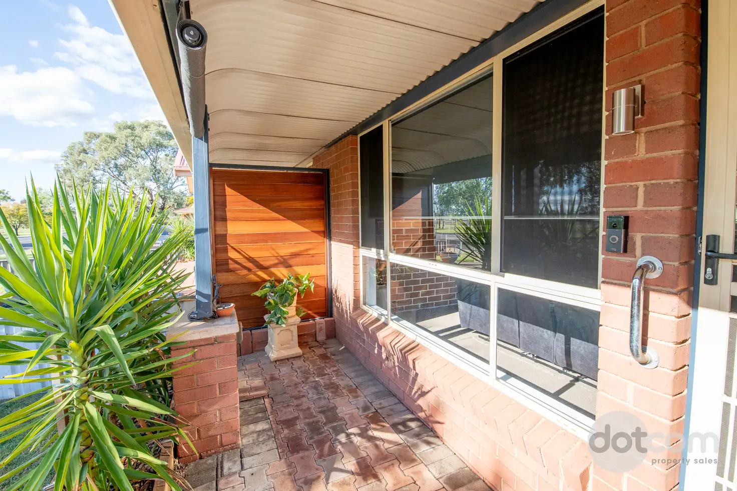 Main view of Homely semi-detached listing, 1/125 Cobbora Road, Dubbo NSW 2830