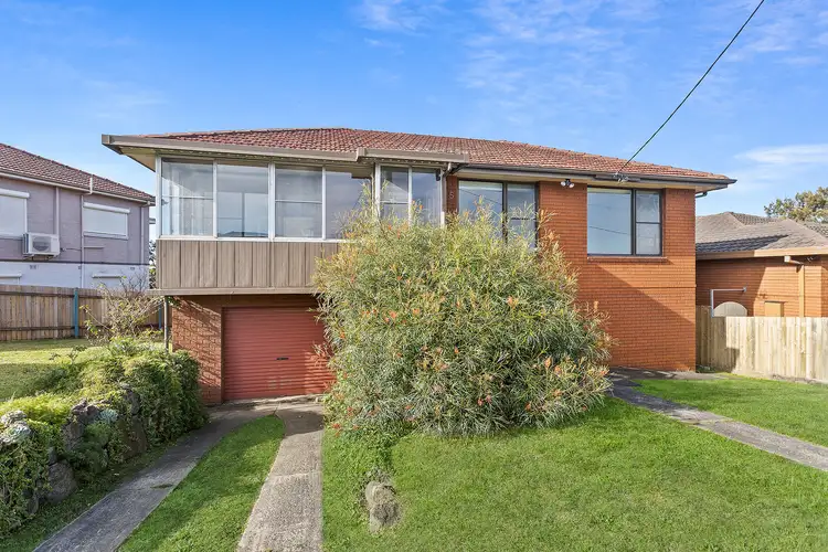 5 Weringa Avenue, Lake Heights NSW 2502