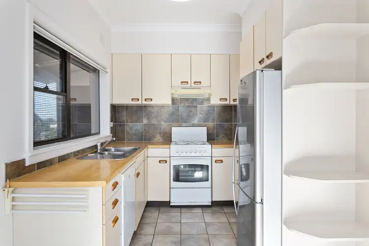 Sixth view of Homely house listing, 5 Weringa Avenue, Lake Heights NSW 2502