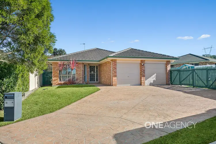 16 Selwyn Grove, Horsley NSW 2530