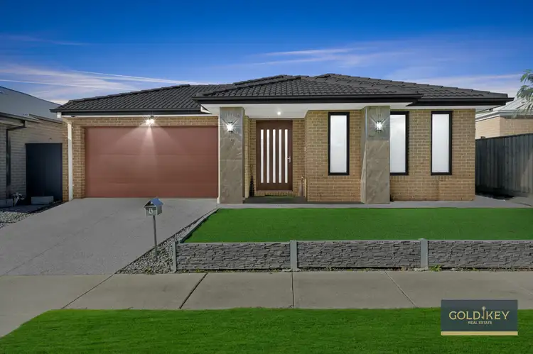 4 Chomley street, Mickleham VIC 3064