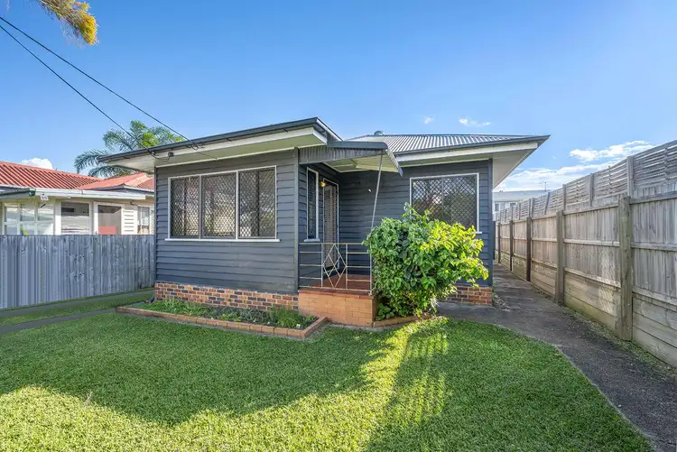 159 Oxley Avenue, Woody Point QLD 4019