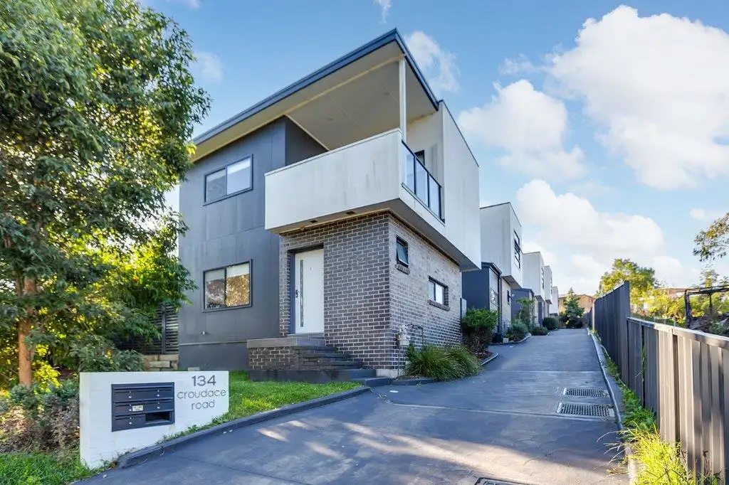Main view of Homely townhouse listing, 2/134 Croudace Road, Elermore Vale NSW 2287