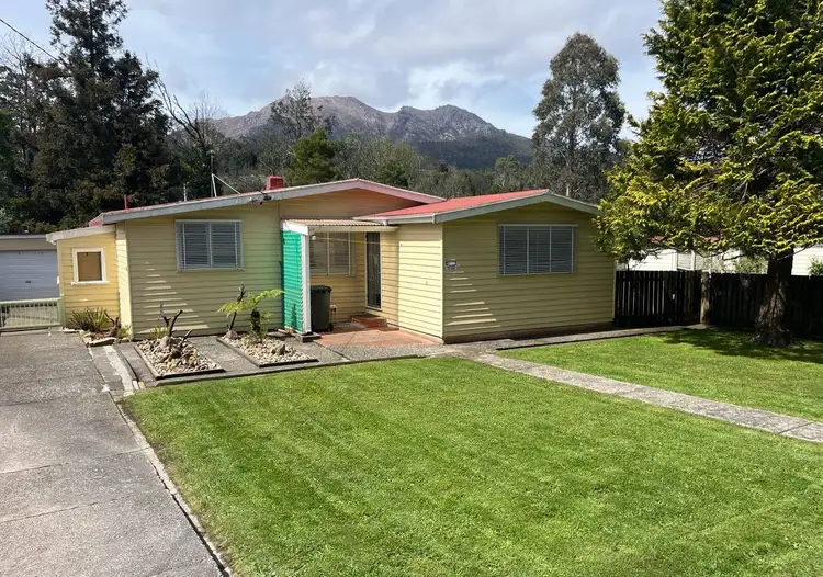 12 Penghana Road, Queenstown TAS 7467