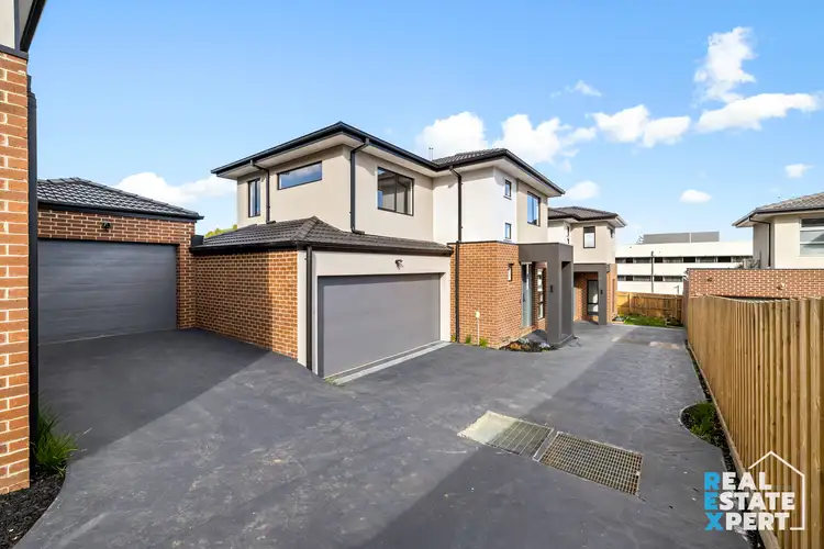 2/16 Abrehart Street, Eumemmerring VIC 3177