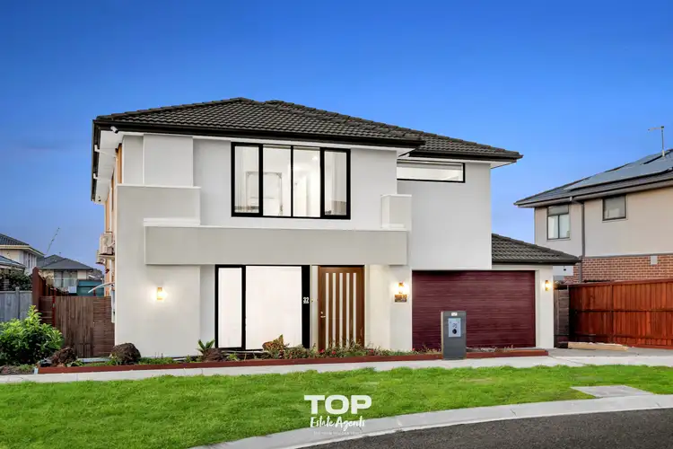 Main view of Homely house listing, 32 Curzon Street, Clyde North VIC 3978