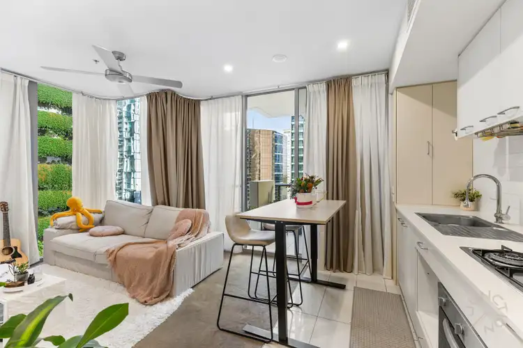 Second view of Homely unit listing, 1406/127 Charlotte Street, Brisbane City QLD 4000