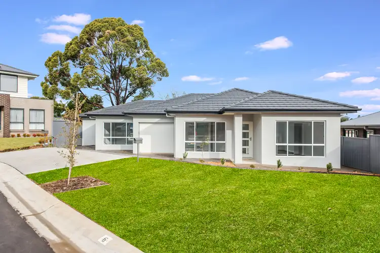 6 Laertes Place, Rosemeadow NSW 2560