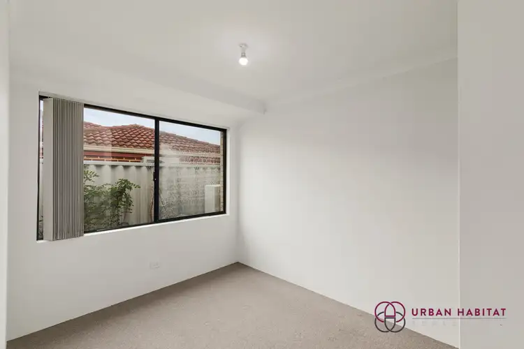 Seventh view of Homely house listing, 6 Dunster Way, Orelia WA 6167