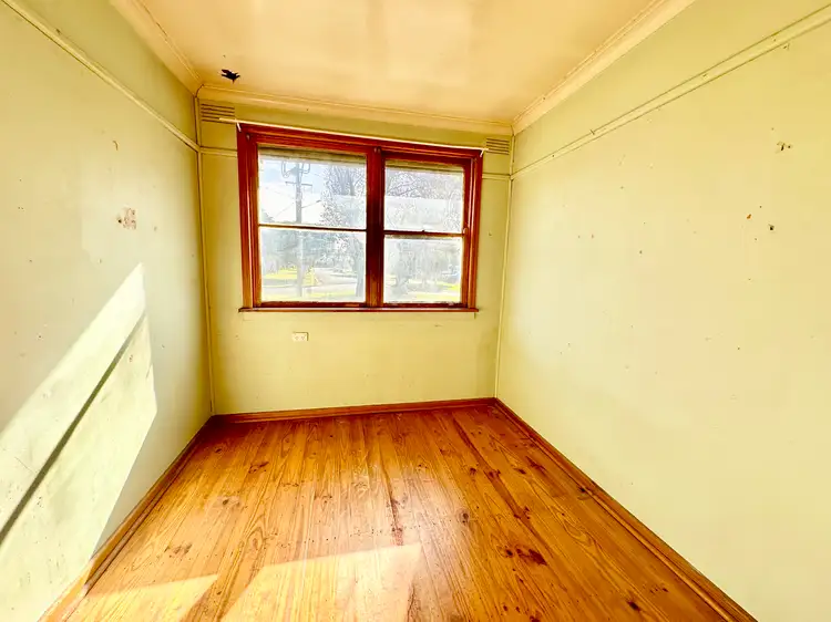 Fifth view of Homely house listing, 8 Robertson Crescent, Deniliquin NSW 2710