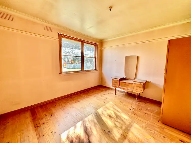 Sixth view of Homely house listing, 8 Robertson Crescent, Deniliquin NSW 2710