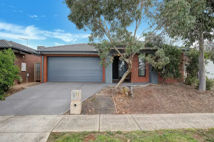 25 Bondi Parade, Point Cook VIC 3030