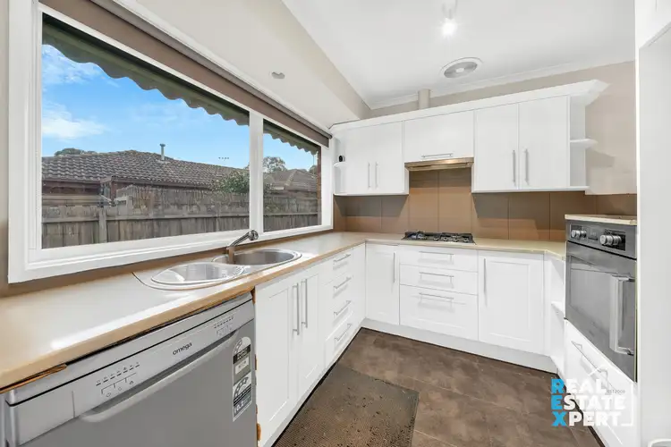 Fifth view of Homely house listing, 8 Kalyptos Walk, Cranbourne VIC 3977