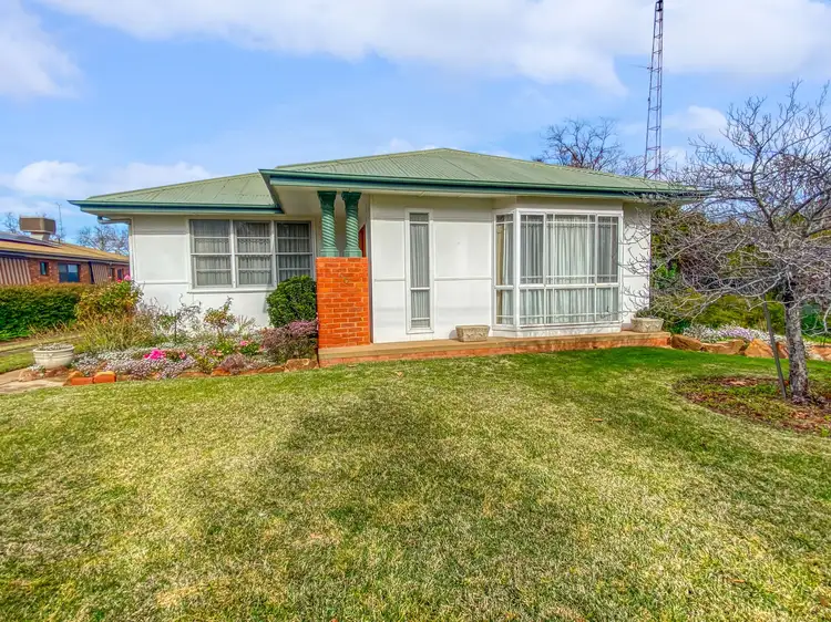 26 Riverine Street, Narrandera NSW 2700