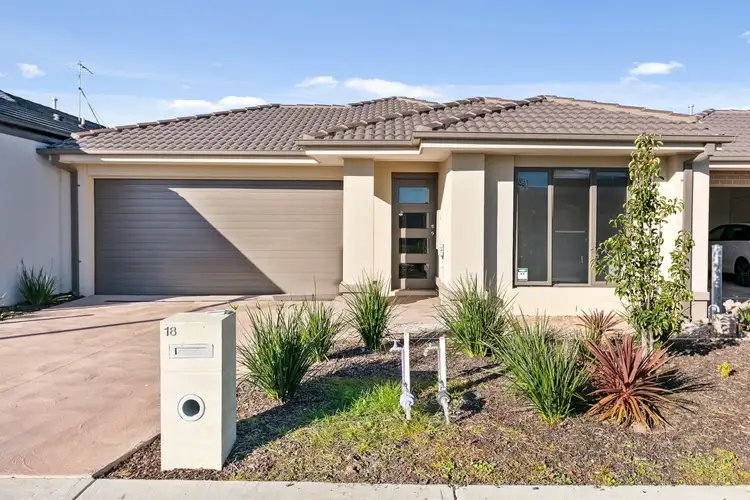 18 Shipstern Street, Armstrong Creek VIC 3217