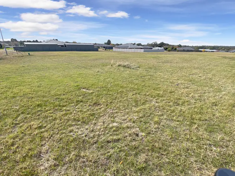 3 & 5 Powell Street, Narrandera NSW 2700