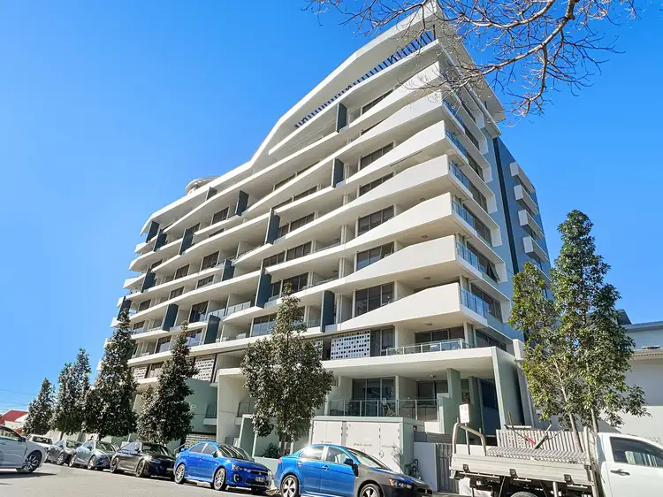 8 Jeays Street