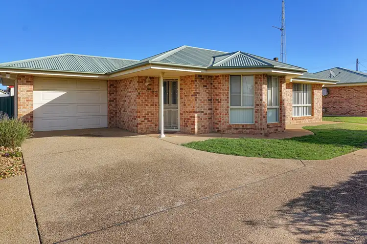 Main view of Homely villa listing, 3/115 Operator Street, West Wyalong NSW 2671