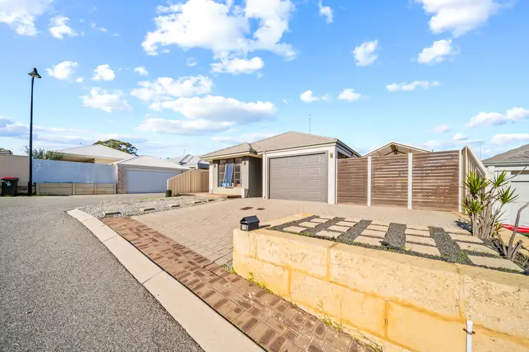 15 Fogliani Loop, Sinagra WA 6065