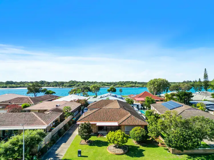 Main view of Homely semi-detached listing, 1/3 Banks Avenue, Tweed Heads NSW 2485