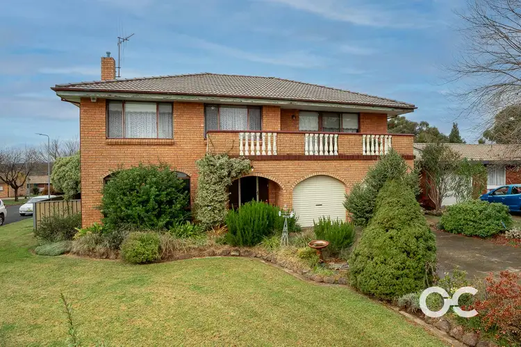 8 Cecil Road, Orange NSW 2800
