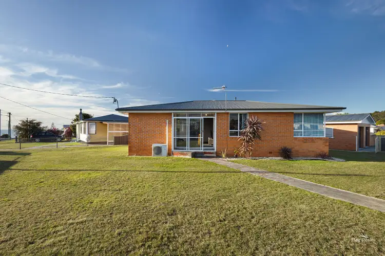 11 Cardigan Street, Somerset TAS 7322