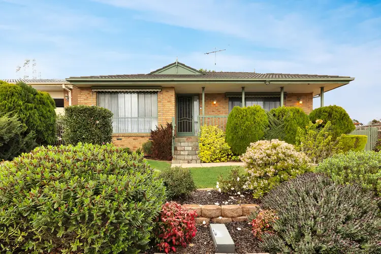 Main view of Homely house listing, 5 Steeple Place, Endeavour Hills VIC 3802
