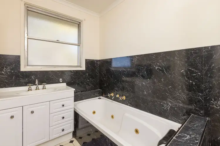 Third view of Homely house listing, 4 Allunga Court, Mildura VIC 3500