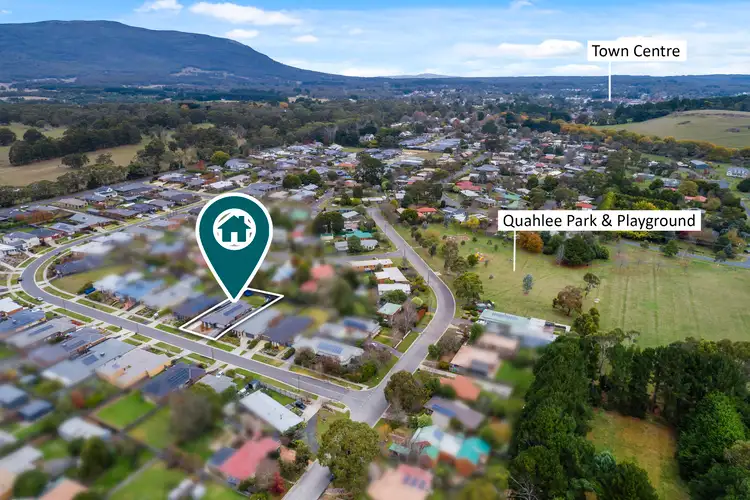 27 Tree Change Way, Woodend VIC 3442
