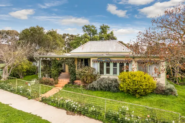 26 Craven Crescent, Heathcote VIC 3523