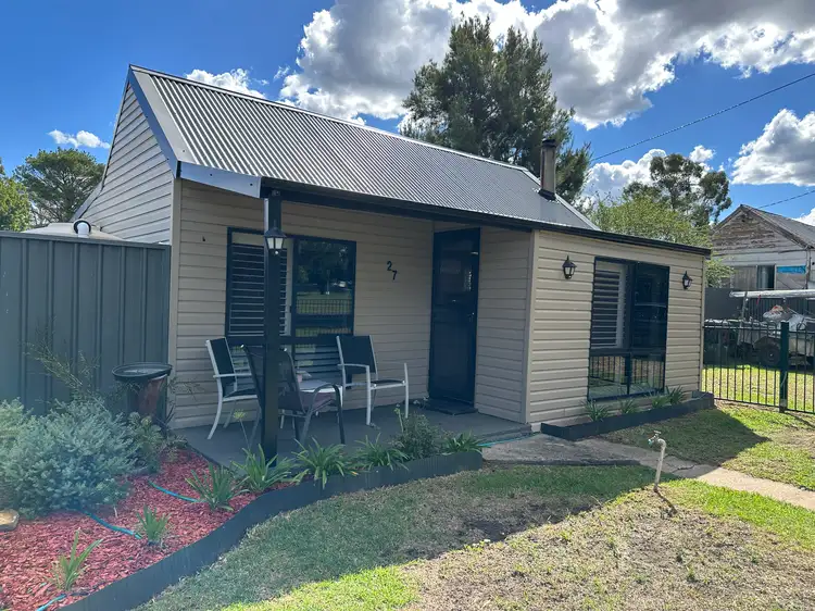 27 McLean Street, Coolah NSW 2843