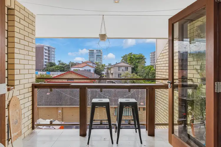 9/14 Brooke Avenue, Palm Beach QLD 4221