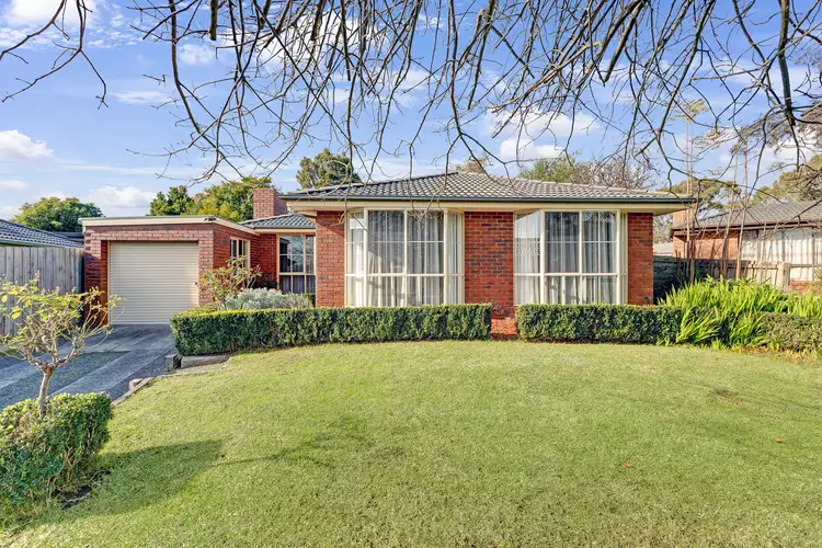 4 Hood Court, Berwick VIC 3806
