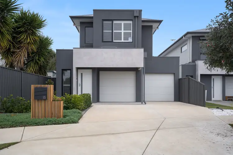 15 Bristol Crescent