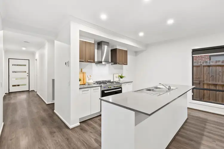 Second view of Homely house listing, 8 Esperance Avenue, Armstrong Creek VIC 3217