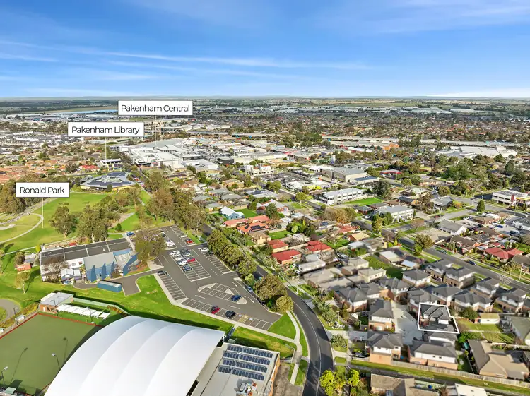 Second view of Homely townhouse listing, 4/13-15 Henry Street, Pakenham VIC 3810