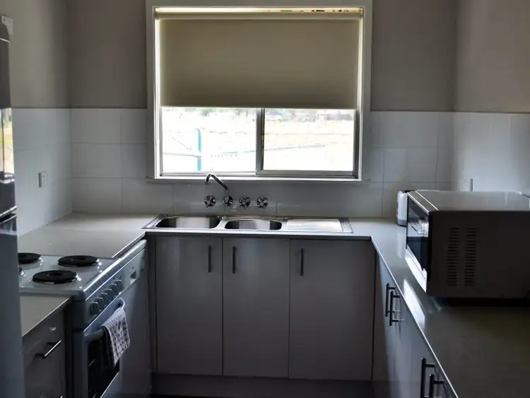 Fourth view of Homely block of units listing, 4 Villarette Avenue, Narrabri 2390, Narrabri NSW 2390