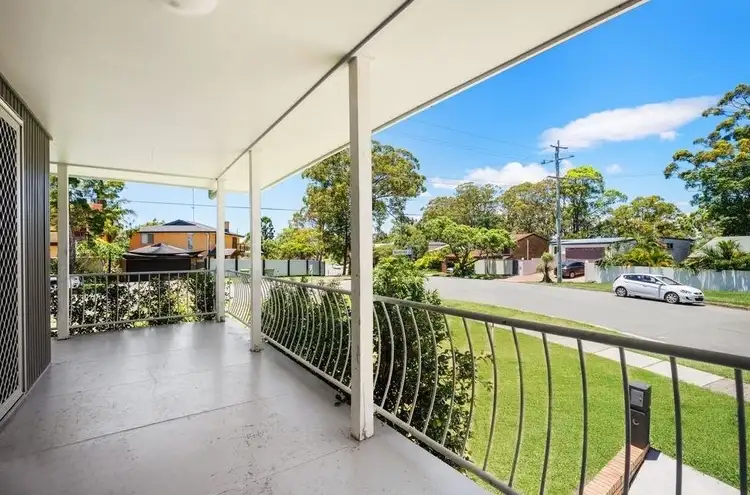 31 The Crescent, Ashmore QLD 4214