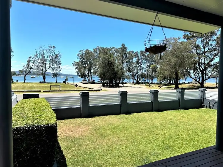 10 Peace Parade, Tanilba Bay NSW 2319