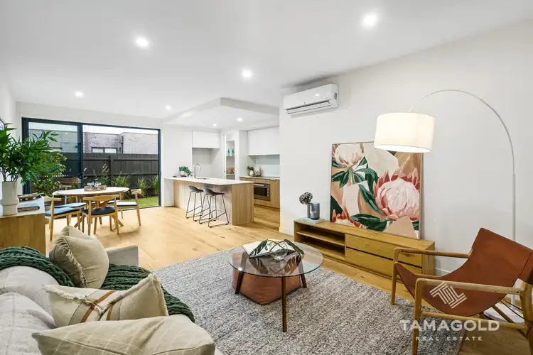 8/18 Stapley Crescent, Altona North VIC 3025