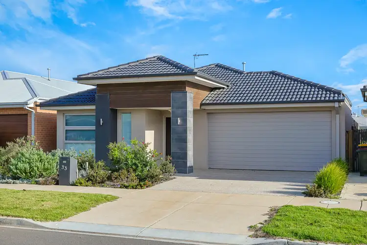 33 Langdon Street, Armstrong Creek VIC 3217
