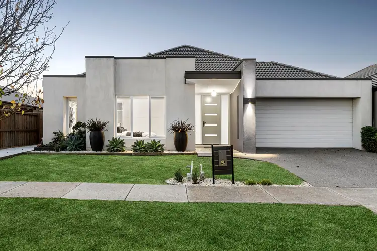 13 Decalage Street, Mount Duneed VIC 3217