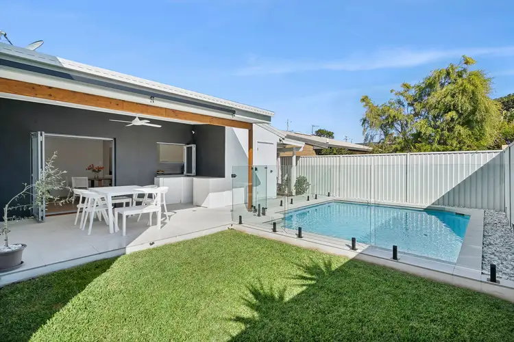 2/34 Oomoo Street, Buddina QLD 4575