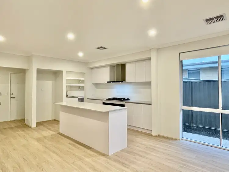 Sixth view of Homely house listing, 8 Lapis Street, Dayton WA 6055