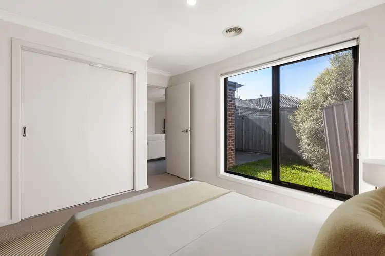 Sixth view of Homely semi-detached listing, 21A Paior Circuit, Epping VIC 3076