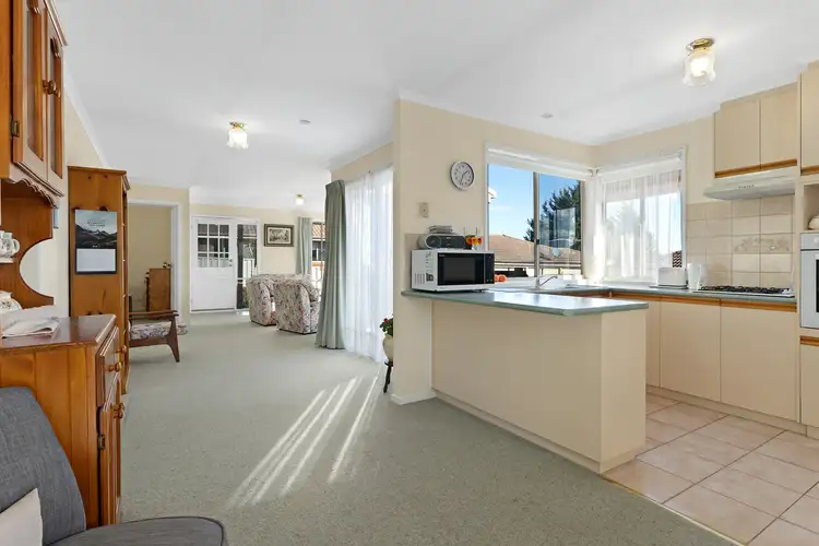 Second view of Homely unit listing, 2/6 Preston Avenue, Endeavour Hills VIC 3802
