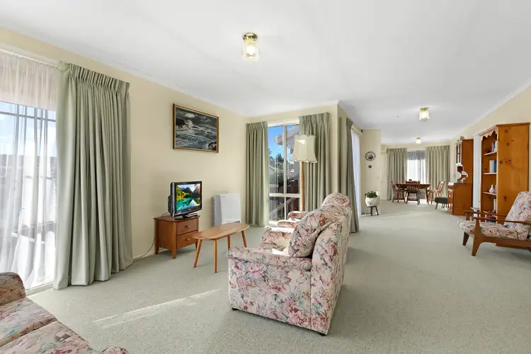 Fifth view of Homely unit listing, 2/6 Preston Avenue, Endeavour Hills VIC 3802