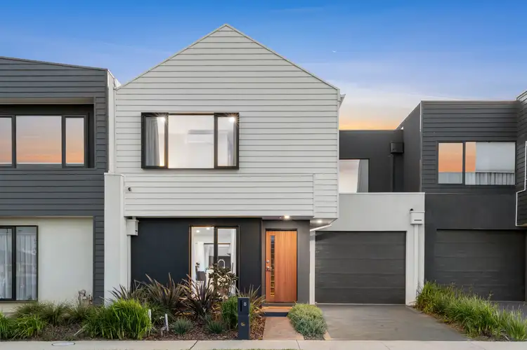 8 Avonbury Dr, Armstrong Creek VIC 3217